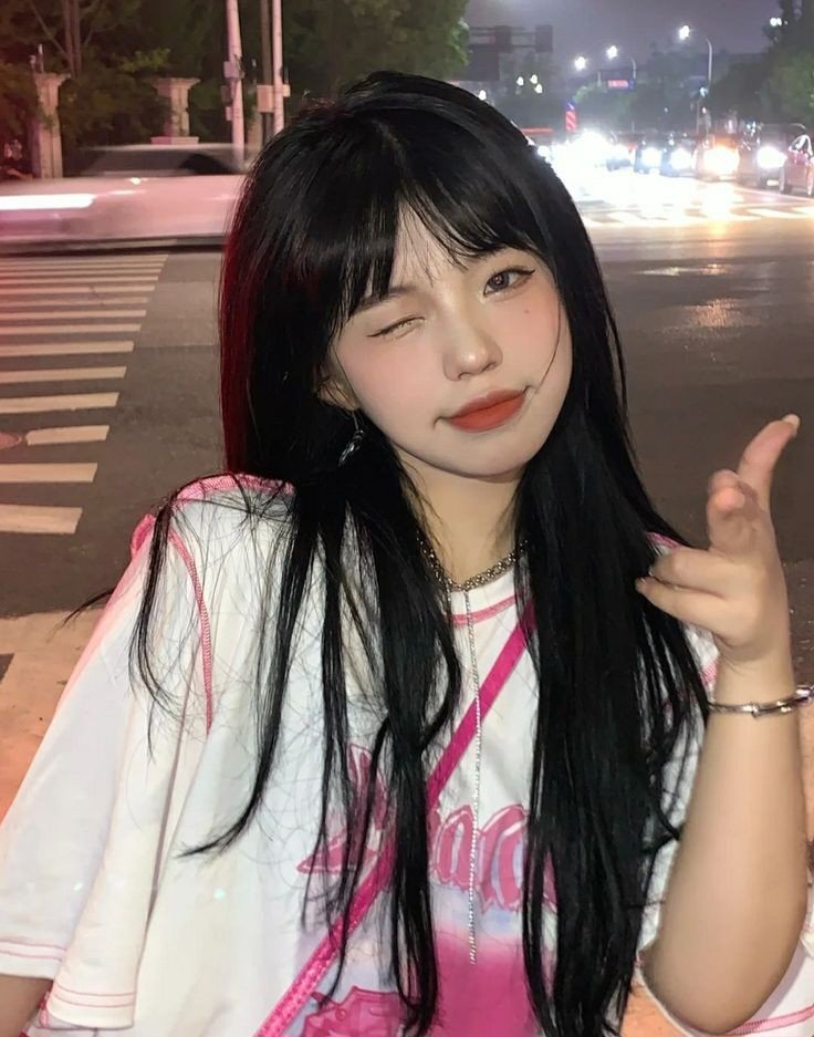 Korean girl profile photo