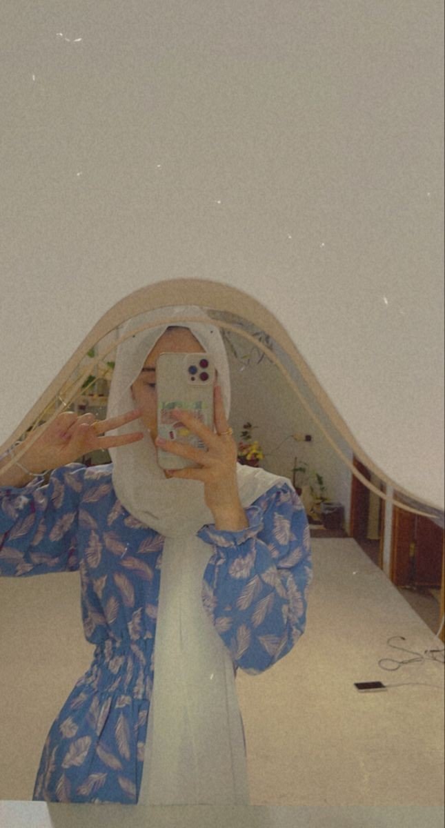 best hijab DP for girls