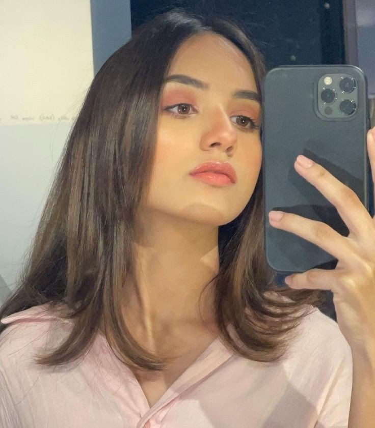 cute girl outfit pic