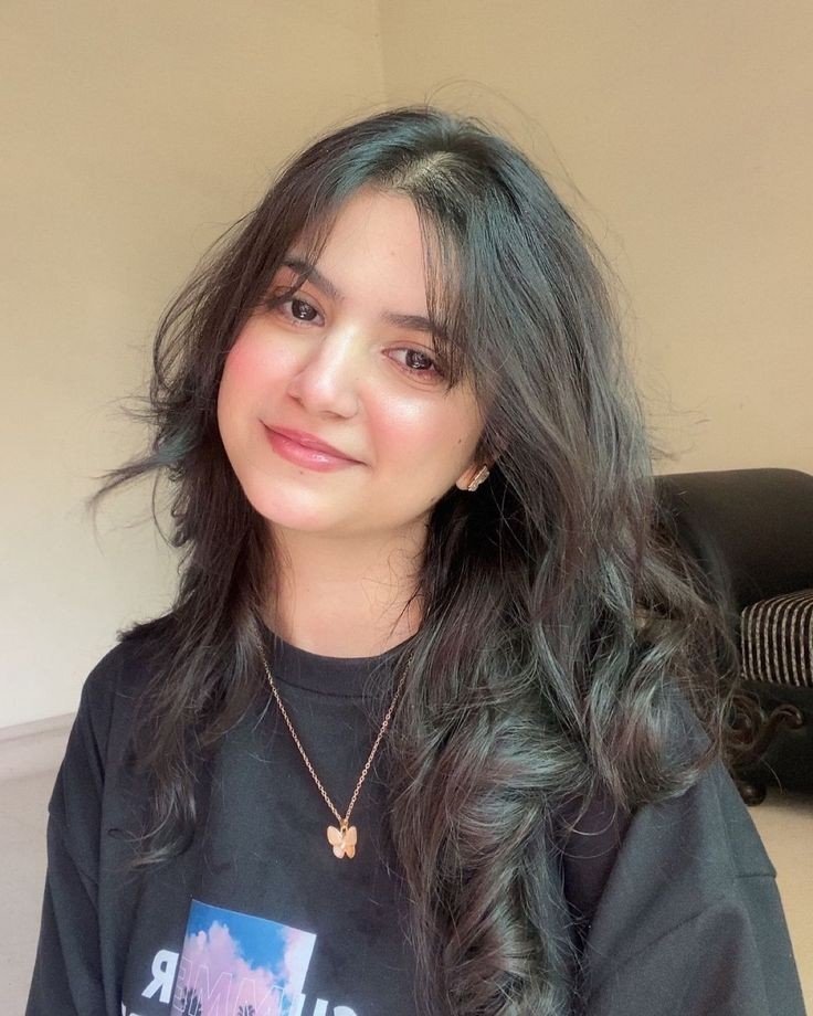 girl pic for WhatsApp