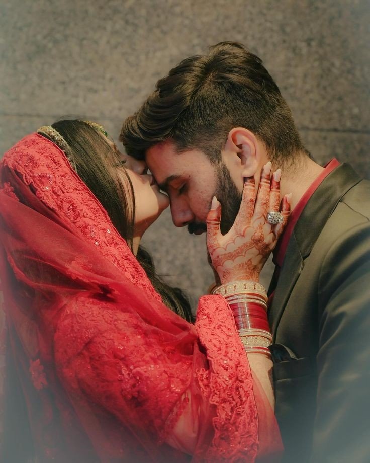 happy moments couple DP