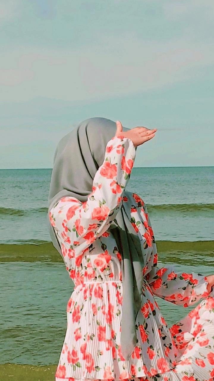 natural hijab girl DP