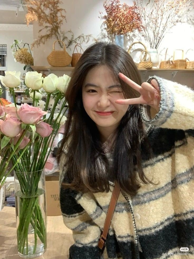 trendy Korean girl DP