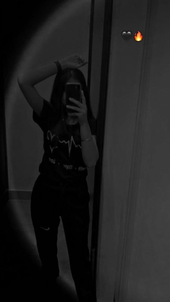 blur background girl pic