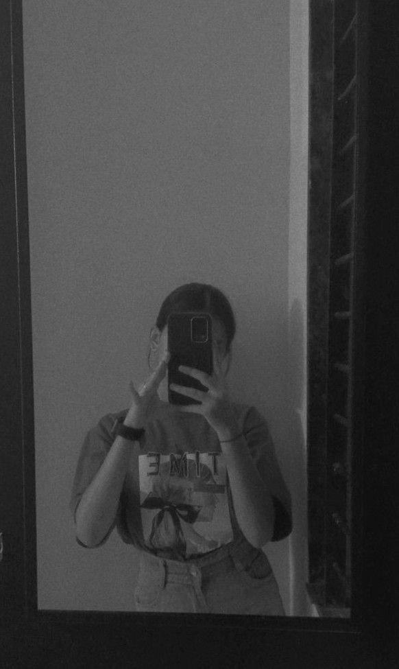 blur girl pic download